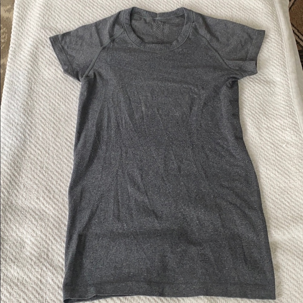 Lululemon Swiftly Tech short sleeve shirt
